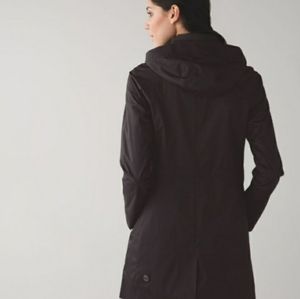 Lululemon Rain On black jacket